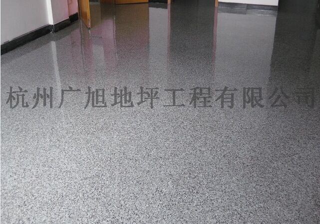 無(wú)溶劑環(huán)氧彩砂自流平